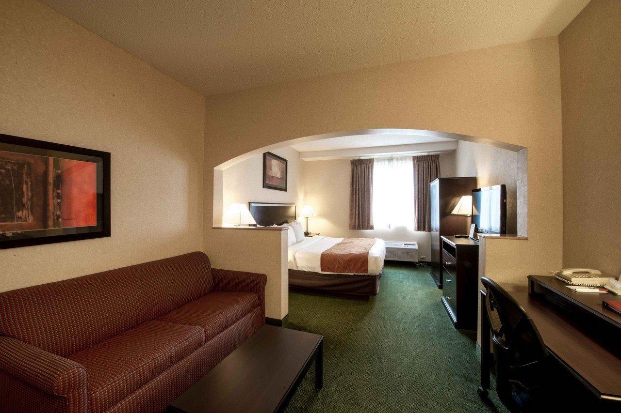Comfort Suites Summit County Диллон Экстерьер фото