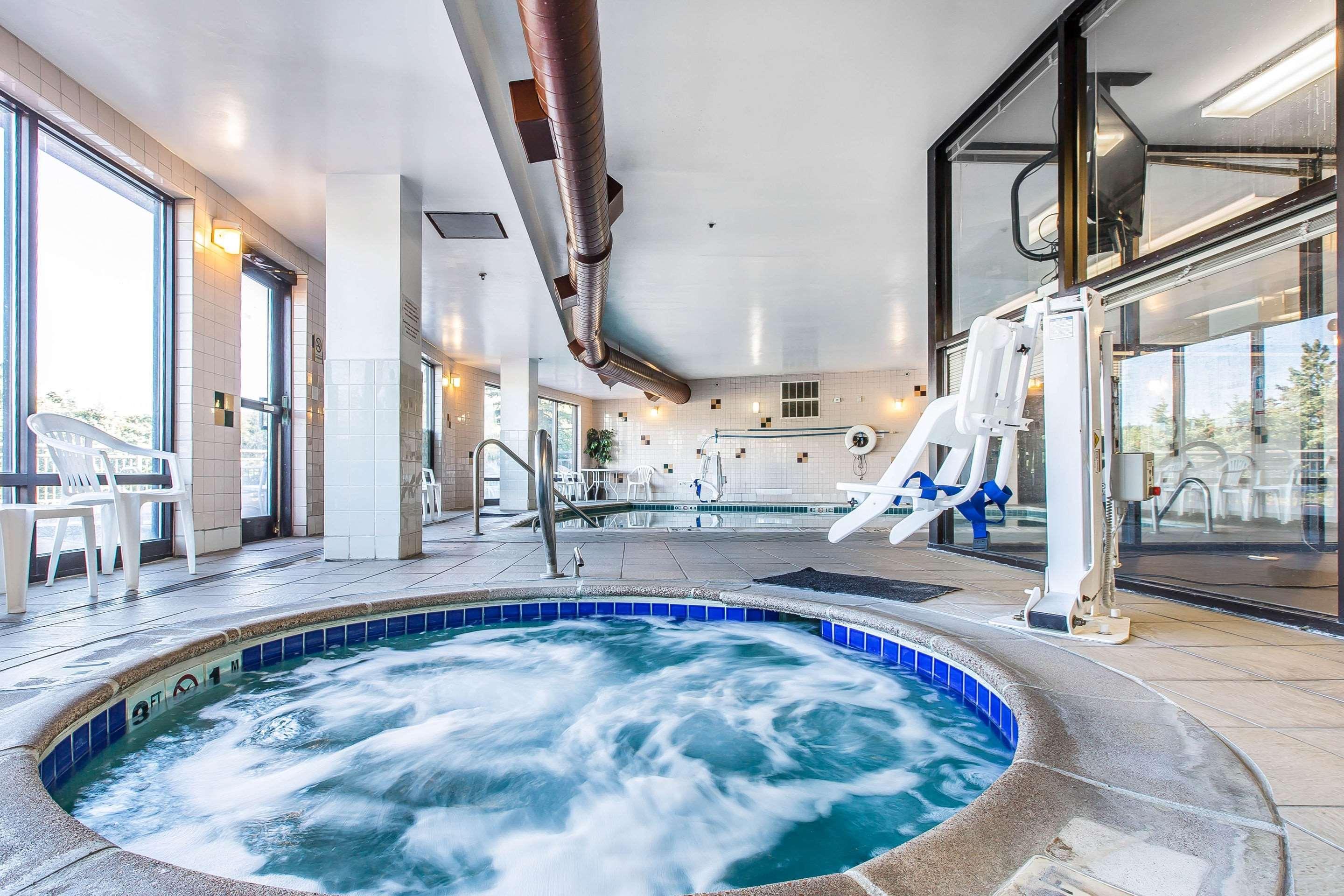 Comfort Suites Summit County Диллон Экстерьер фото